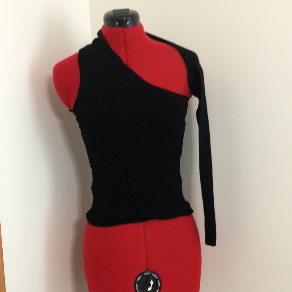 Arden B Black One Sleeve Asymmetrical Tank Top